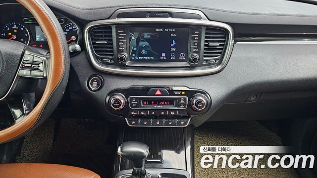 Kia Sorento 2018 — photo 19