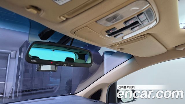 Kia Canival 2016 — photo 17