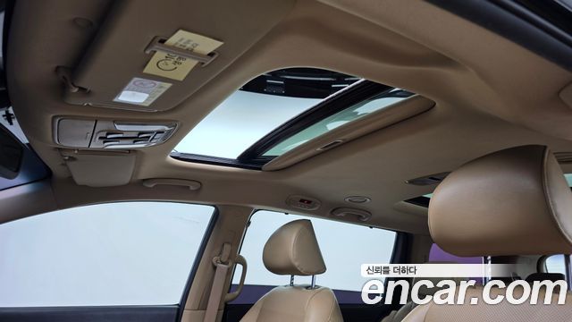 Kia Canival 2016 — photo 19