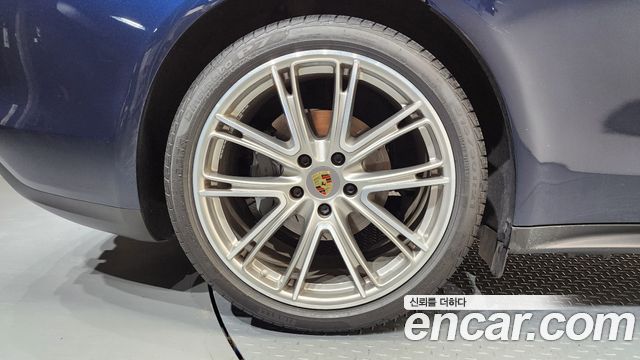 Porsche Panamera 2018 — photo 5