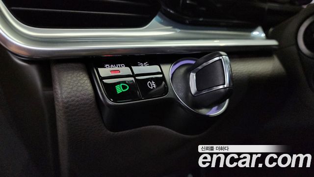 Porsche Panamera 2018 — photo 28