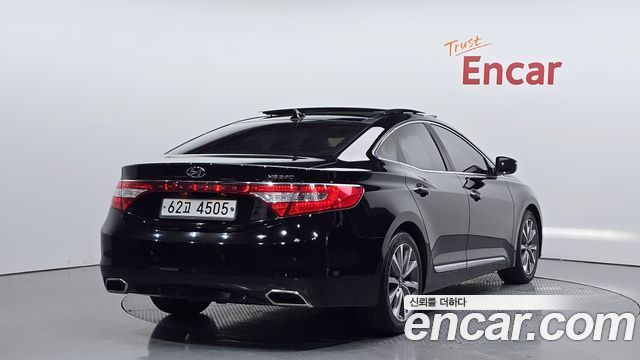 Hyundai Grandeur 2015 — photo 2