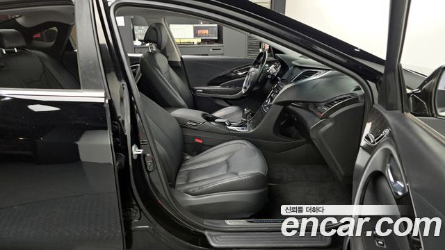 Hyundai Grandeur 2015 — photo 17