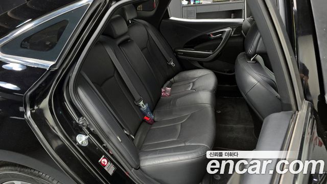 Hyundai Grandeur 2015 — photo 18