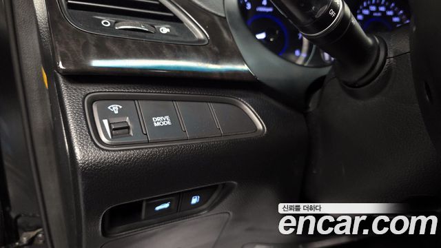 Hyundai Grandeur 2015 — photo 28