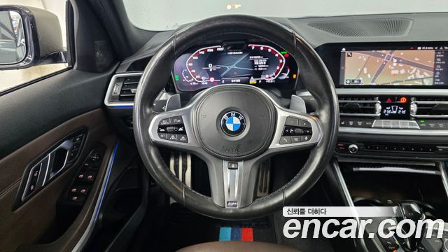 BMW 3-Series 2021 — photo 13