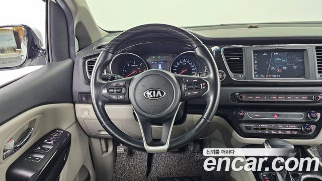 Kia Canival 2019 — photo 19