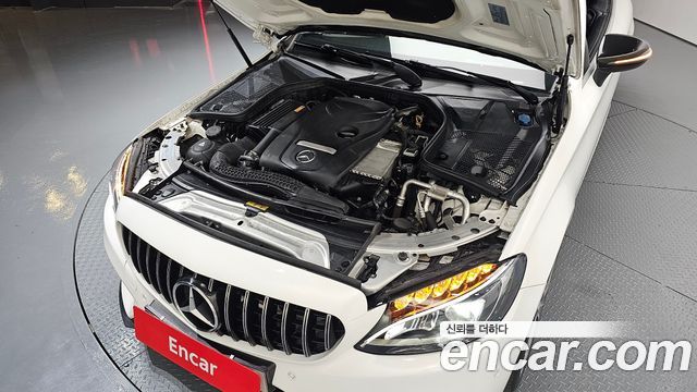Mercedes-Benz C-Class 2017 — photo 6