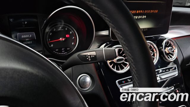 Mercedes-Benz C-Class 2017 — photo 12