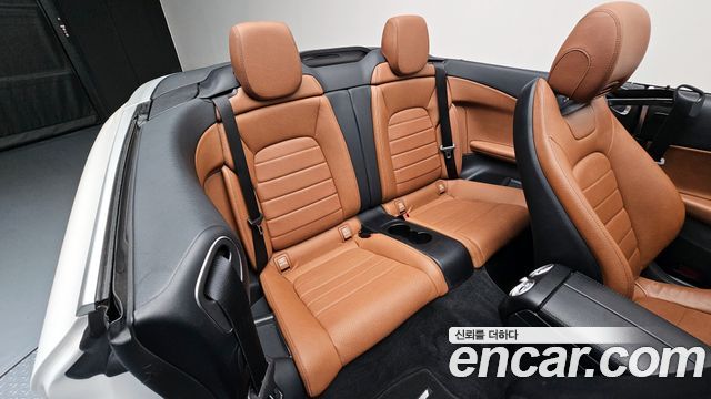 Mercedes-Benz C-Class 2017 — photo 17