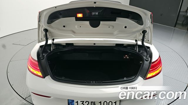 Mercedes-Benz C-Class 2017 — photo 26