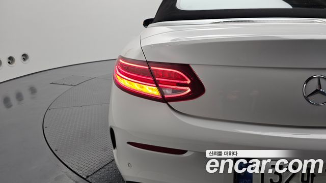 Mercedes-Benz C-Class 2017 — photo 9