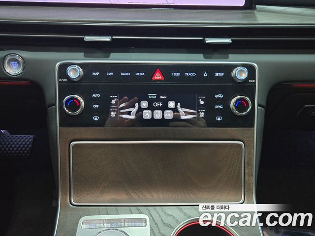 Genesis GV80 2025 — photo 11