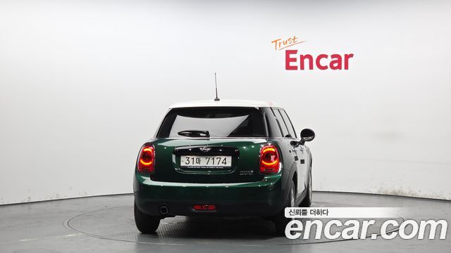 Mini Cooper 2018 — photo 4
