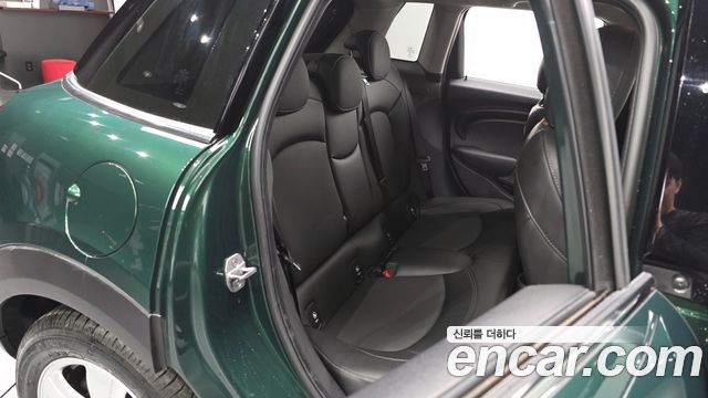 Mini Cooper 2018 — photo 17