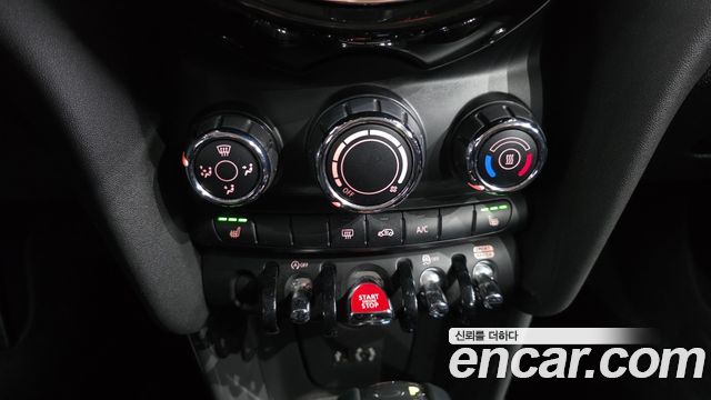 Mini Cooper 2018 — photo 23
