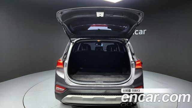 Hyundai Santafe 2019 — photo 26