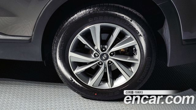 Hyundai Santafe 2019 — photo 7