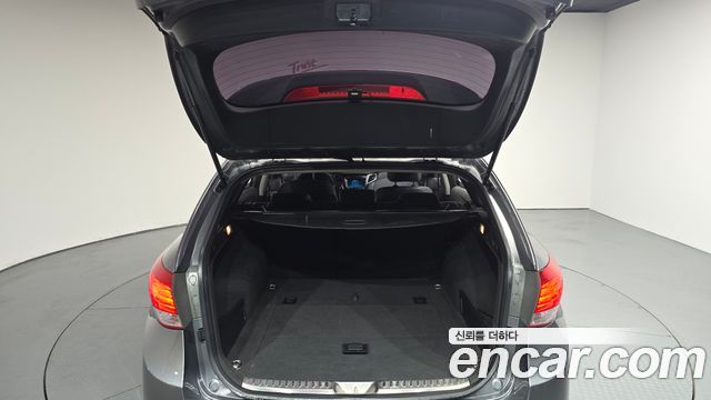 Hyundai i40 2015 — photo 20