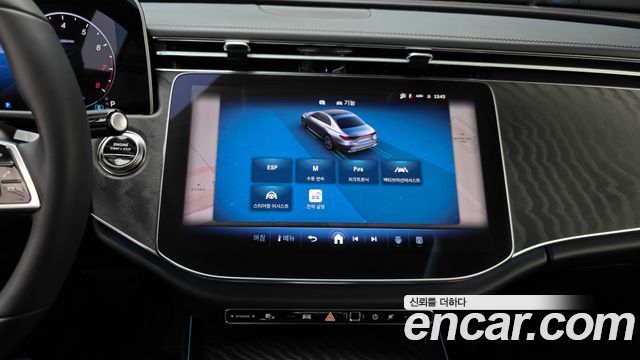 Mercedes-Benz E-Class 2025 — photo 19
