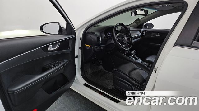 Kia K3 2019 — photo 10