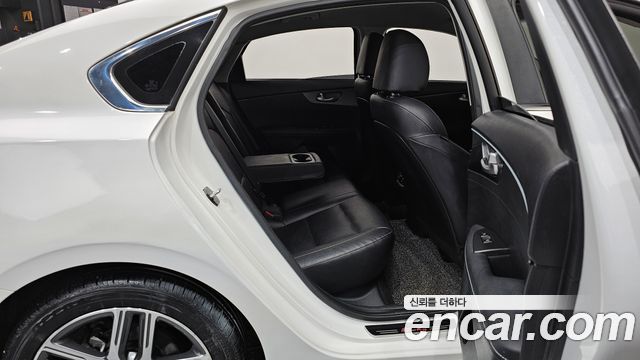 Kia K3 2019 — photo 11