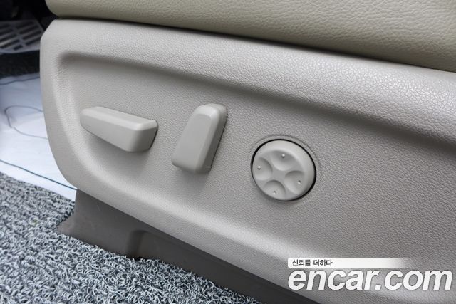 Kia Canival 2016 — photo 20