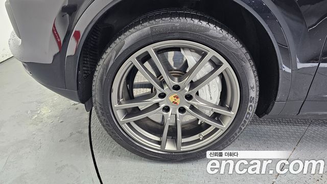 Porsche Cayenne 2020 — photo 5