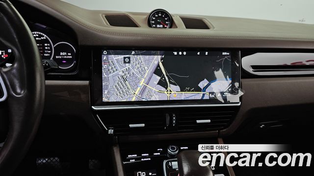 Porsche Cayenne 2020 — photo 20