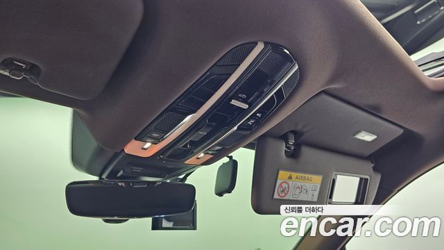 Porsche Cayenne 2020 — photo 29