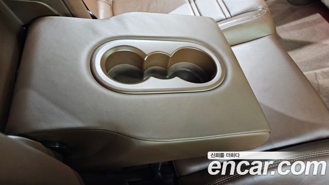 Porsche Cayenne 2020 — photo 31