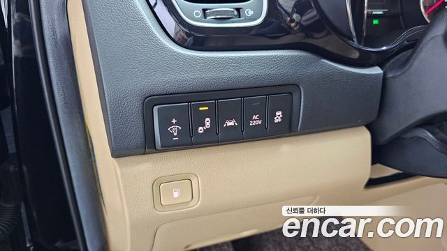 Kia Canival 2018 — photo 16