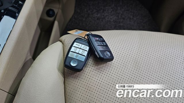 Kia Canival 2018 — photo 18