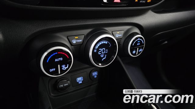 Hyundai Venue 2020 — photo 18