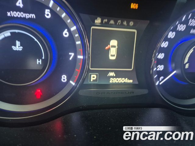 Hyundai Grandeur 2015 — photo 8