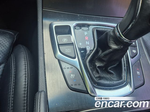 Hyundai Grandeur 2015 — photo 11