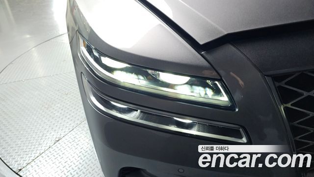 Genesis GV80 2020 — photo 8