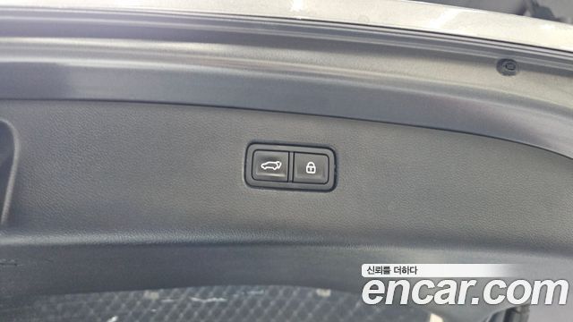 Genesis GV80 2020 — photo 16