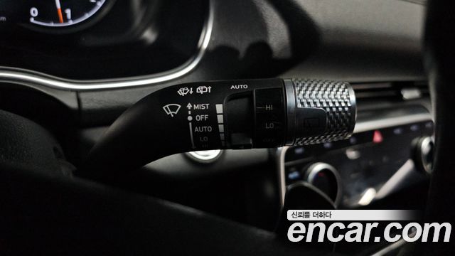 Genesis GV80 2020 — photo 27