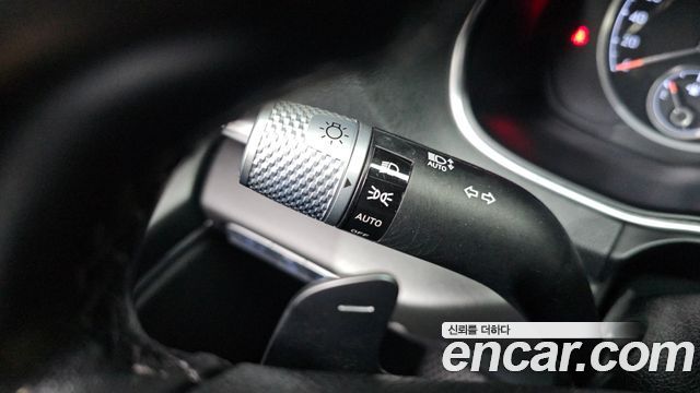 Genesis GV80 2020 — photo 36