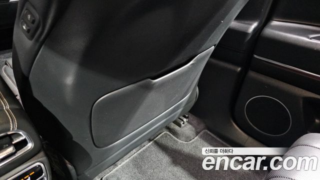 Genesis GV80 2020 — photo 37