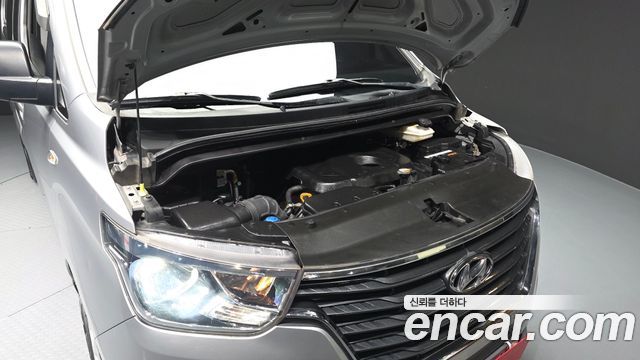 Hyundai Starex 2019 — photo 6