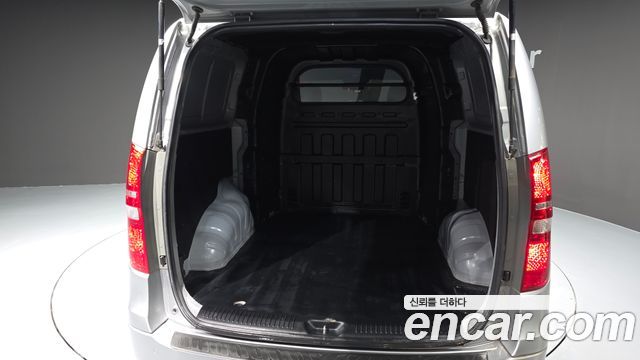 Hyundai Starex 2019 — photo 26