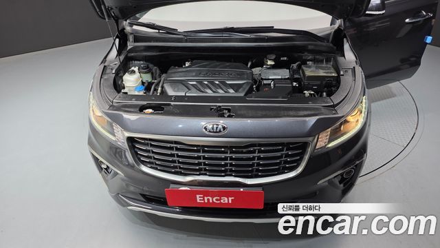 Kia Canival 2019 — photo 6