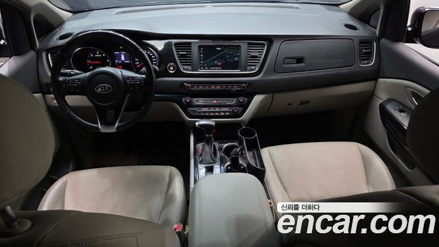 Kia Canival 2019 — photo 7