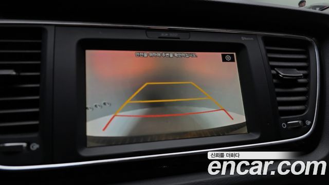 Kia Canival 2019 — photo 16