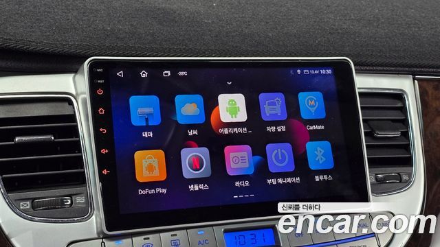 Hyundai Genesis 2009 — photo 16