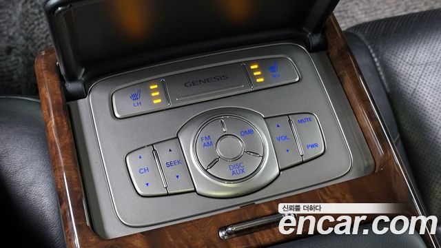 Hyundai Genesis 2009 — photo 20