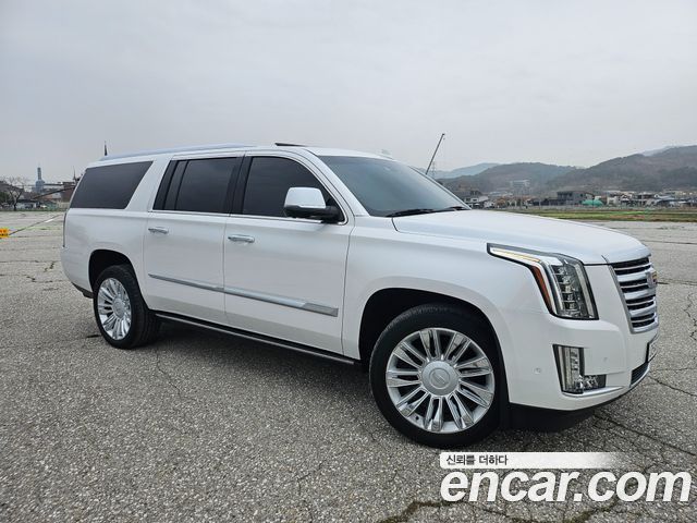 Cadillac Escalade 2018 — photo 2
