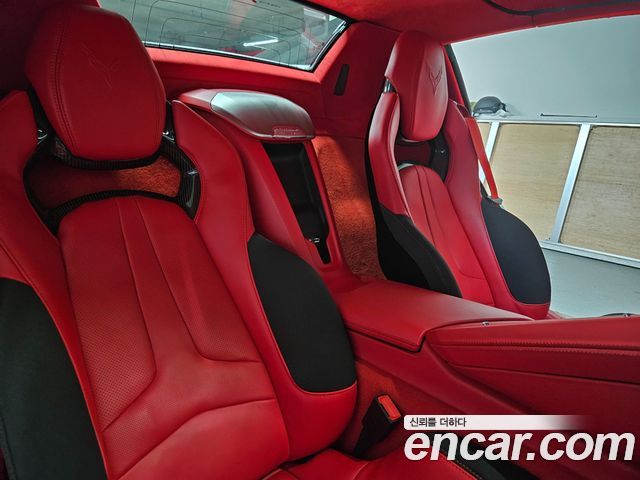 Chevrolet Korea Corvette 2023 — photo 11